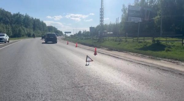 Двух женщин госпитализировали с сотрясением мозга после массовой аварии