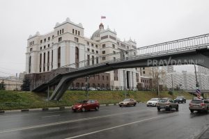 Движение приостановили около Нижегородского областного суда после атаки&nbsp;БПЛА