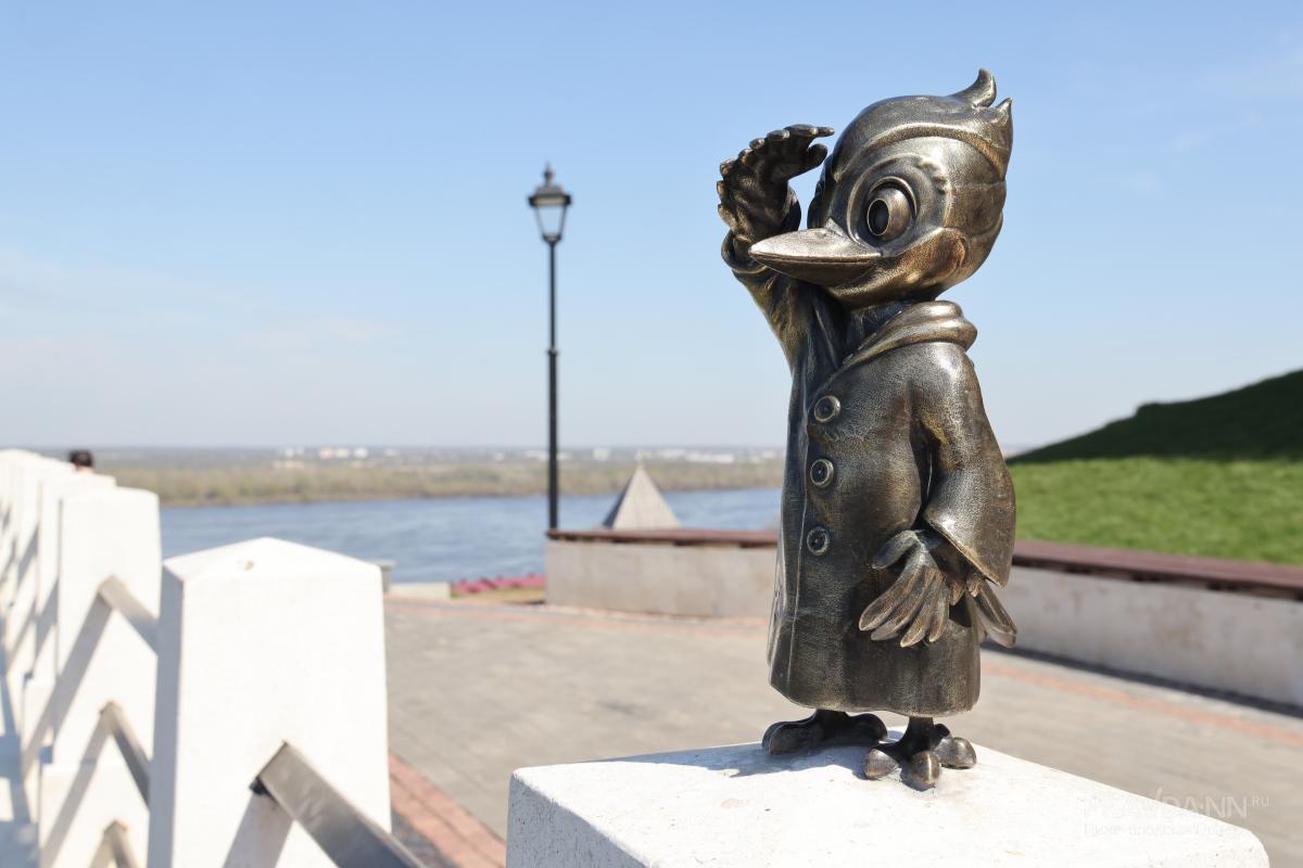 Дятел Гор и оленёнок НиНо поселились в Нижегородском кремле