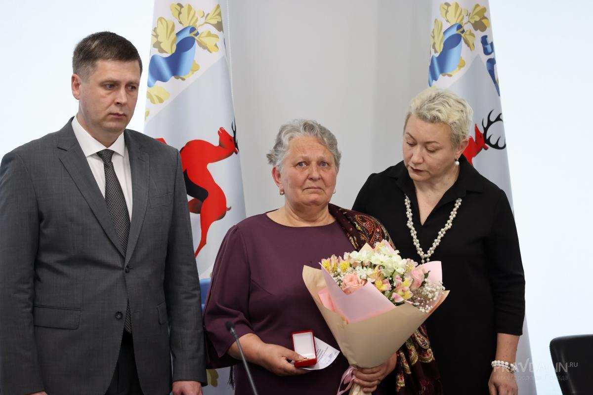 Почетный знак «Признание» вручили матерям погибших на СВО нижегородцев