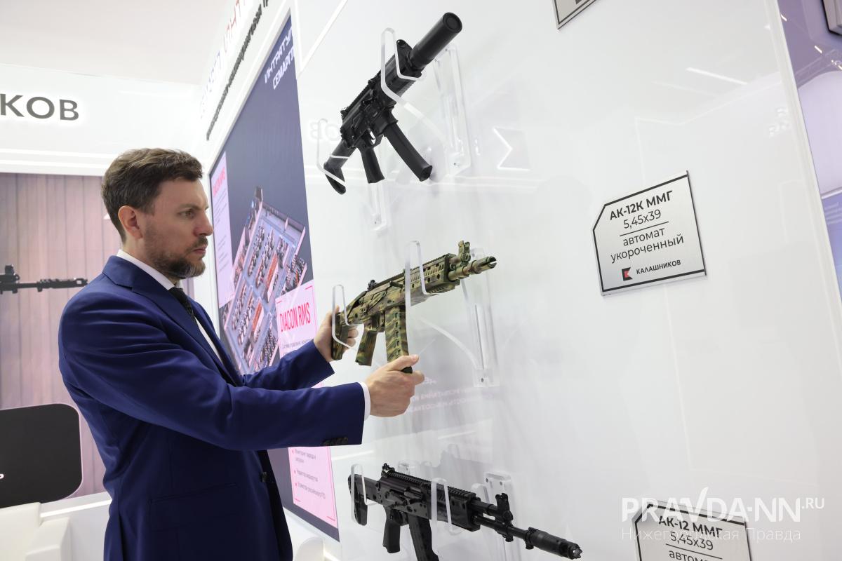 Александр Воложанин