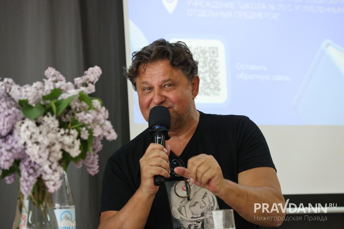 Александр Воложанин