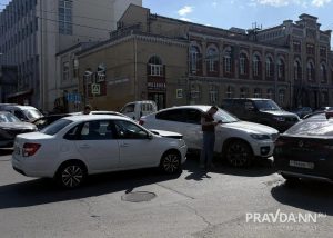 Пробка образовалась на улице Белинского из-за неработающих светофоров