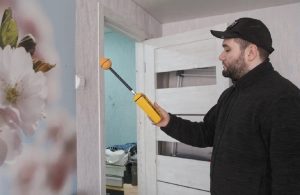 «Всю ночь стучал о пол чем-то тяжёлым»: самый шумный полтергейст в стране поселился в квартире в Арзамасе