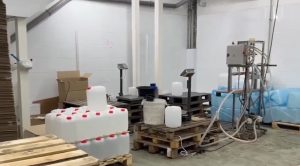 Незаконное производство спирта под видом лосьонов выявили в Нижнем Новгороде