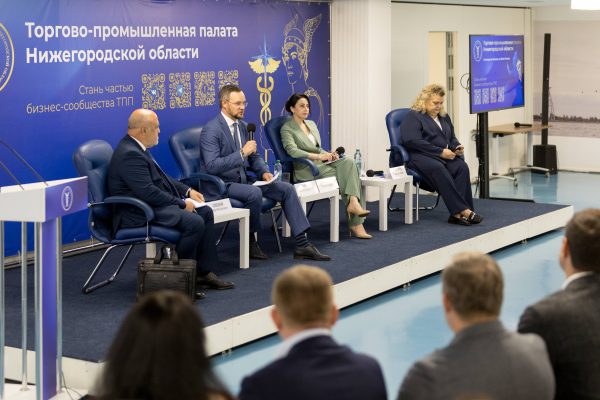 Сергей Морозов поручил вынести вопросы от бизнеса на градостроительный штаб