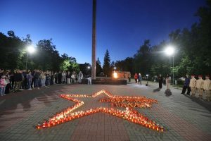 В Дзержинске прошла акция «Огненные картины войны»