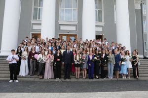 В Дзержинске состоялся общегородской выпускной вечер