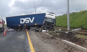 Фура перекрыла движение на трассе М‑12 в Вадском округе