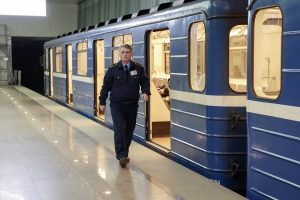 Ремонтные работы стартовали на лестничном сходе №5 станции метро «Чкаловская»