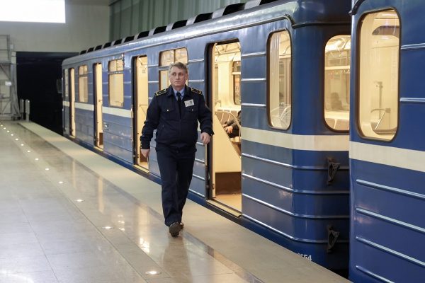 Ремонтные работы стартовали на лестничном сходе №5 станции метро «Чкаловская»