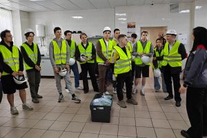 Нижегородские студенты познакомились с полным циклом переработки ПЭТ-бутылок