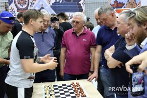 Александр Воложанин