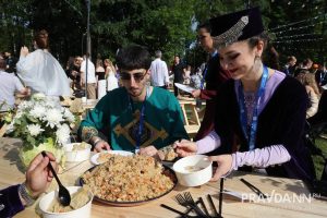 Александр Воложанин