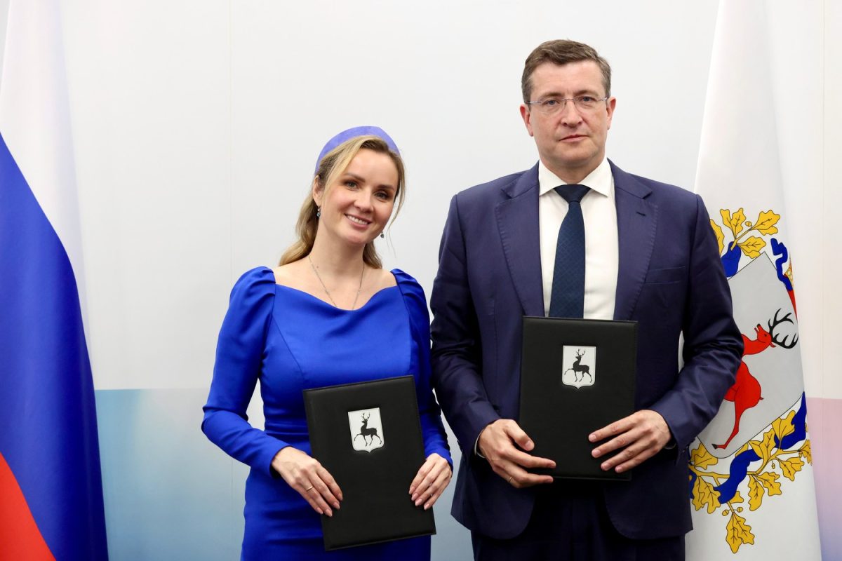 Глеб Никитин и Мария Львова-Белова обсудили поддержку семей в регионе