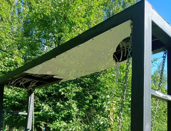 Вандалы разгромили парк Котовского в старом Кстове