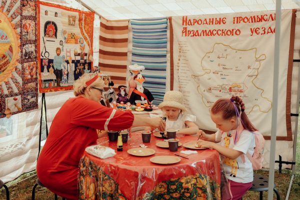 Фестиваль «Ромашковый луг» собрал более тысячи гостей в Арзамасе