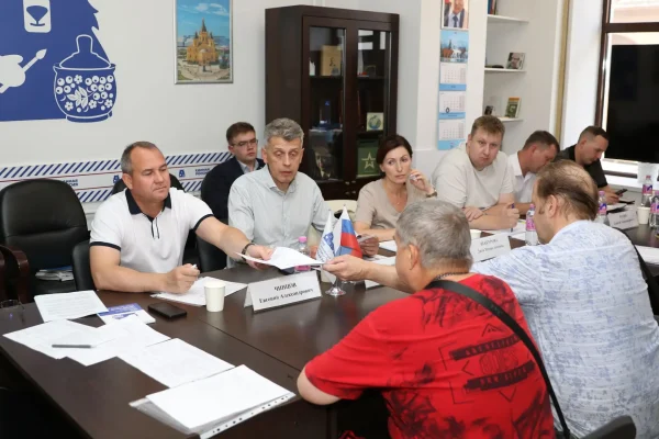 Председатель гордумы Нижнего Новгорода Чинцов встретился с нижегородцами