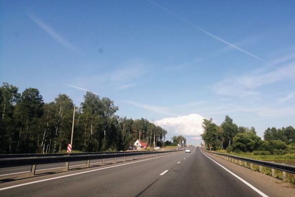 Автомобилистов предостерегли от поездок на высокой скорости в&nbsp;жару