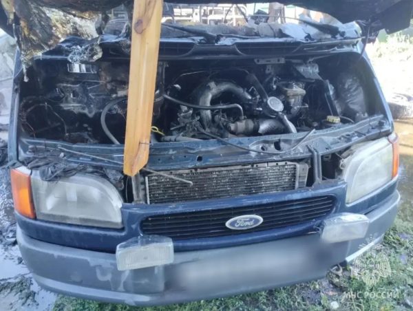 Автомобиль вспыхнул в Навашинском округе