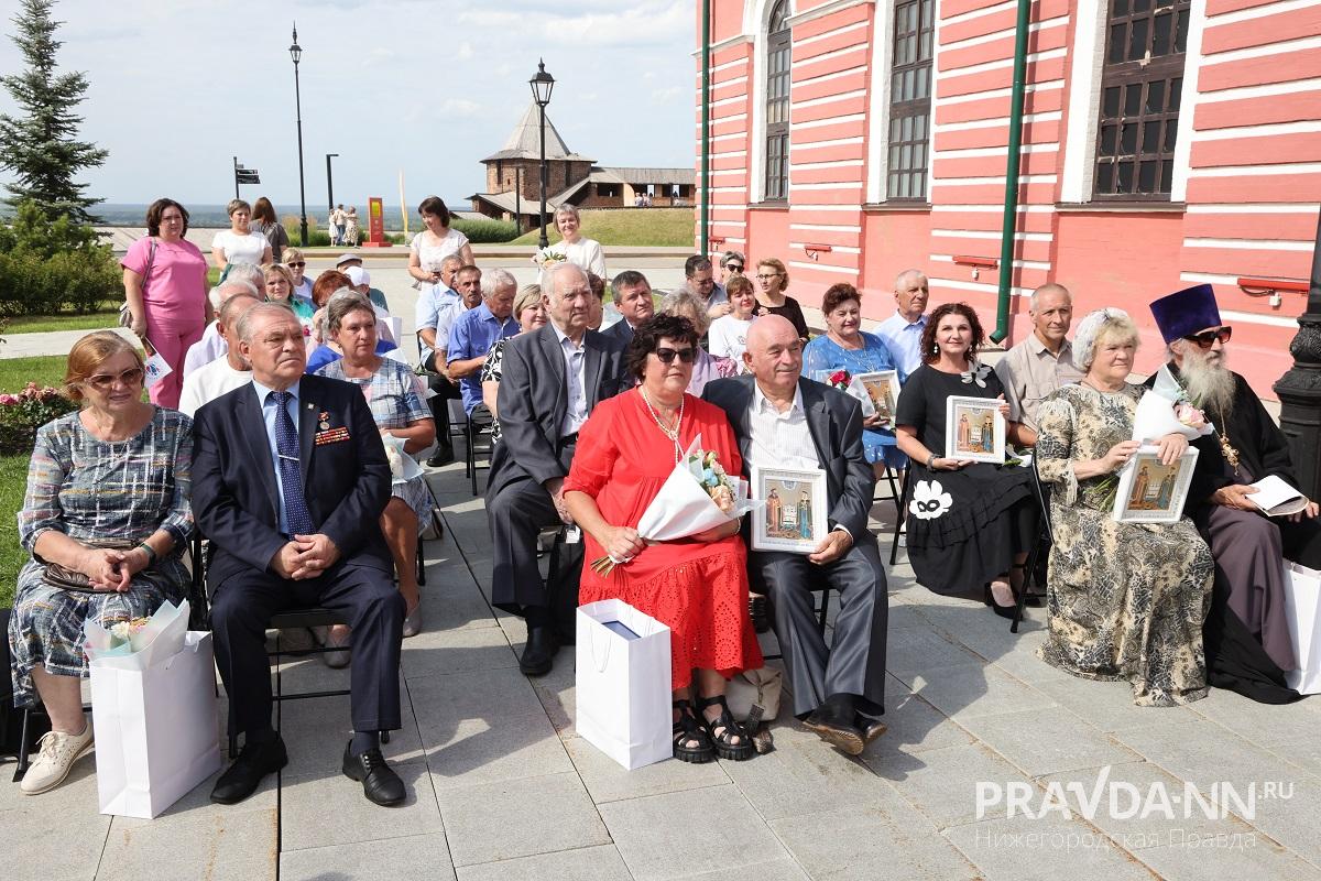 Александр Воложанин
