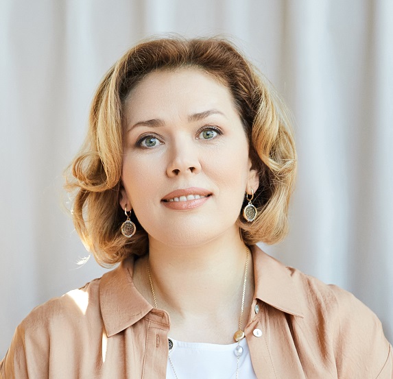 Алиса Стрельцова