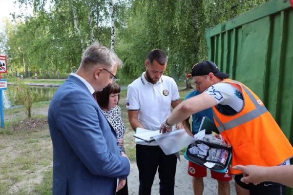 Пляж Светлоярского озера проверили на готовность к купальному сезону