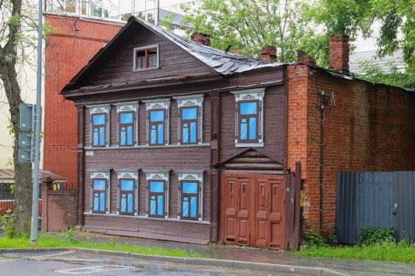 Старинный дом в центре Нижнего Новгорода ушёл с молотка: какая судьба ждет здание