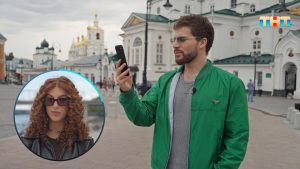 Музыкант и телеведущий Лео Канделаки показал красоту Арзамаса в шоу «Кто куда»