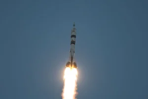 Ракета с российскими космонавтами отправилась на МКС