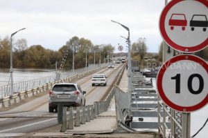 В Павлове начали устанавливать понтонный мост через&nbsp;Оку