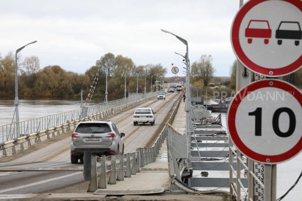 В Павлове начали устанавливать понтонный мост через&nbsp;Оку