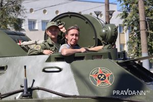 Бронепробег «Дорога мужества» прошел через Нижний Новгород