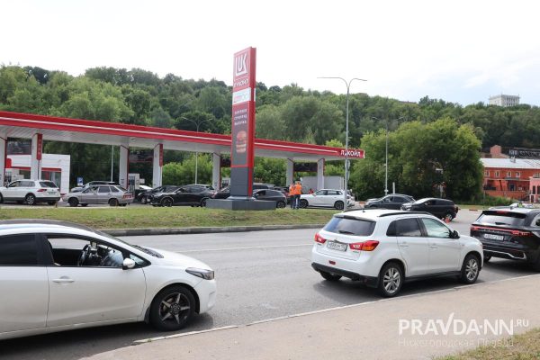 Очереди на автозаправках в Нижнем Новгороде начали показывать на картах Яндекса