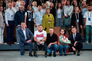 На Фестивале новых медиа обсудили роль семьи и СМИ в воспитании героев