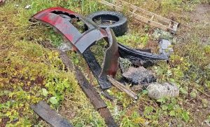 Куски цемента и бампер достали из канализации в Нижнем Новгороде