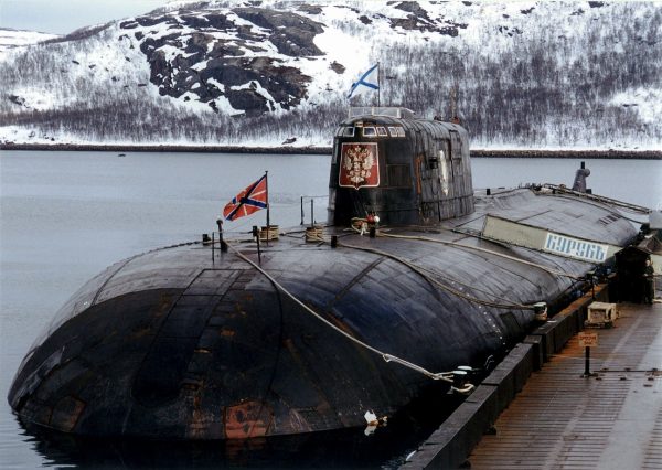 Память подводников «Курска» почтили в Нижнем Новгороде