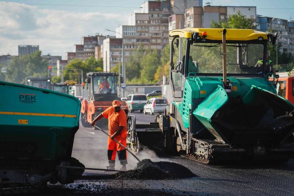 Автодорогу на улице Карла Маркса начали асфальтировать в рамках нацпроекта