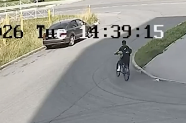 Опубликовано видео момента наезда на юного велосипедиста в ЖК «Новая Кузнечиха»