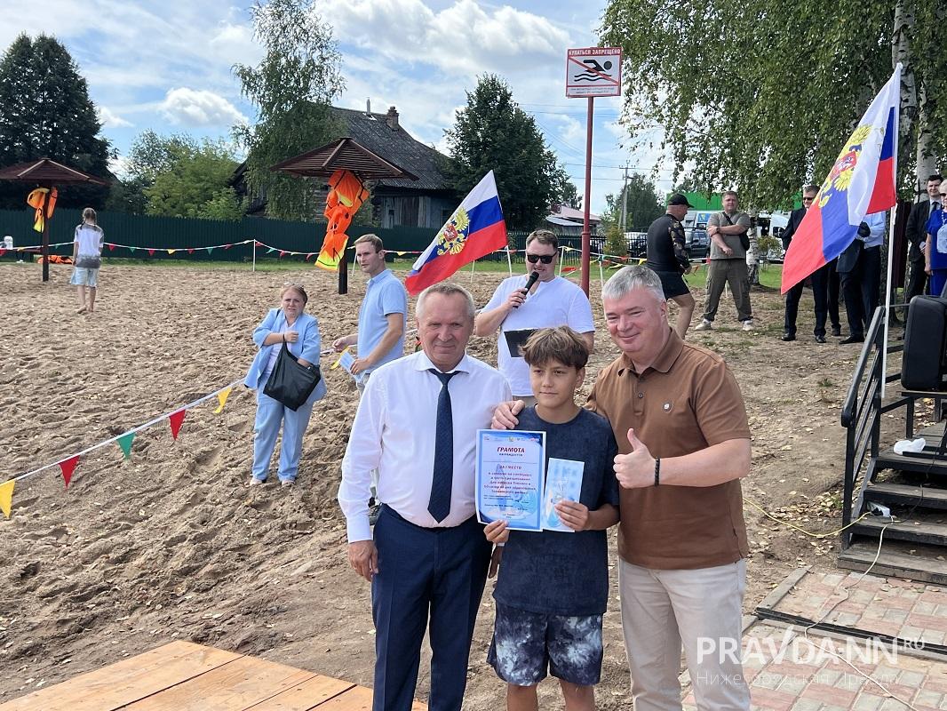 Поздравить тонкинцев с праздником приехали гости из разных уголков региона