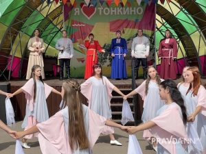 Площадь мастеров, сап-фестиваль и музыка: как в Тонкино отметили 303-й день рождения посёлка и 90-летие района
