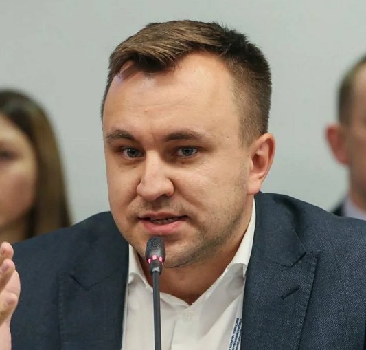 Илья Зотов