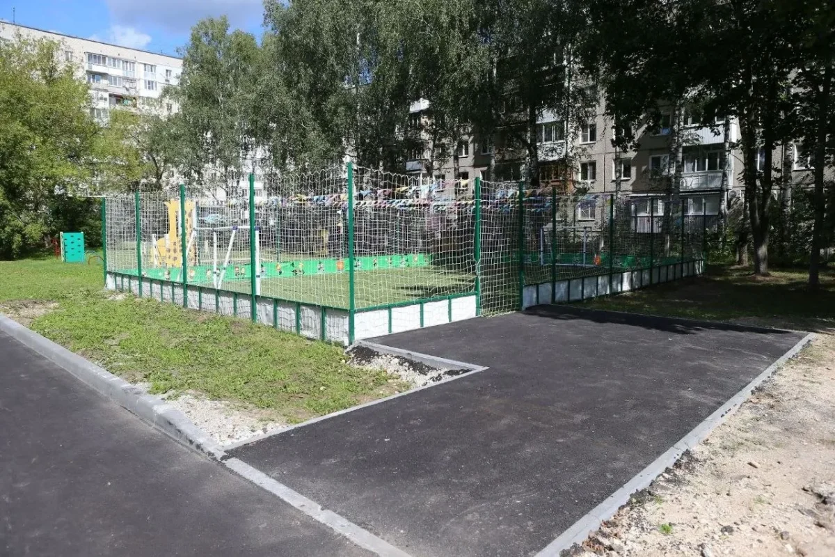 В Дзержинске по инициативе жителей обновили территорию детского сада