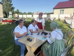 предоставлено героями