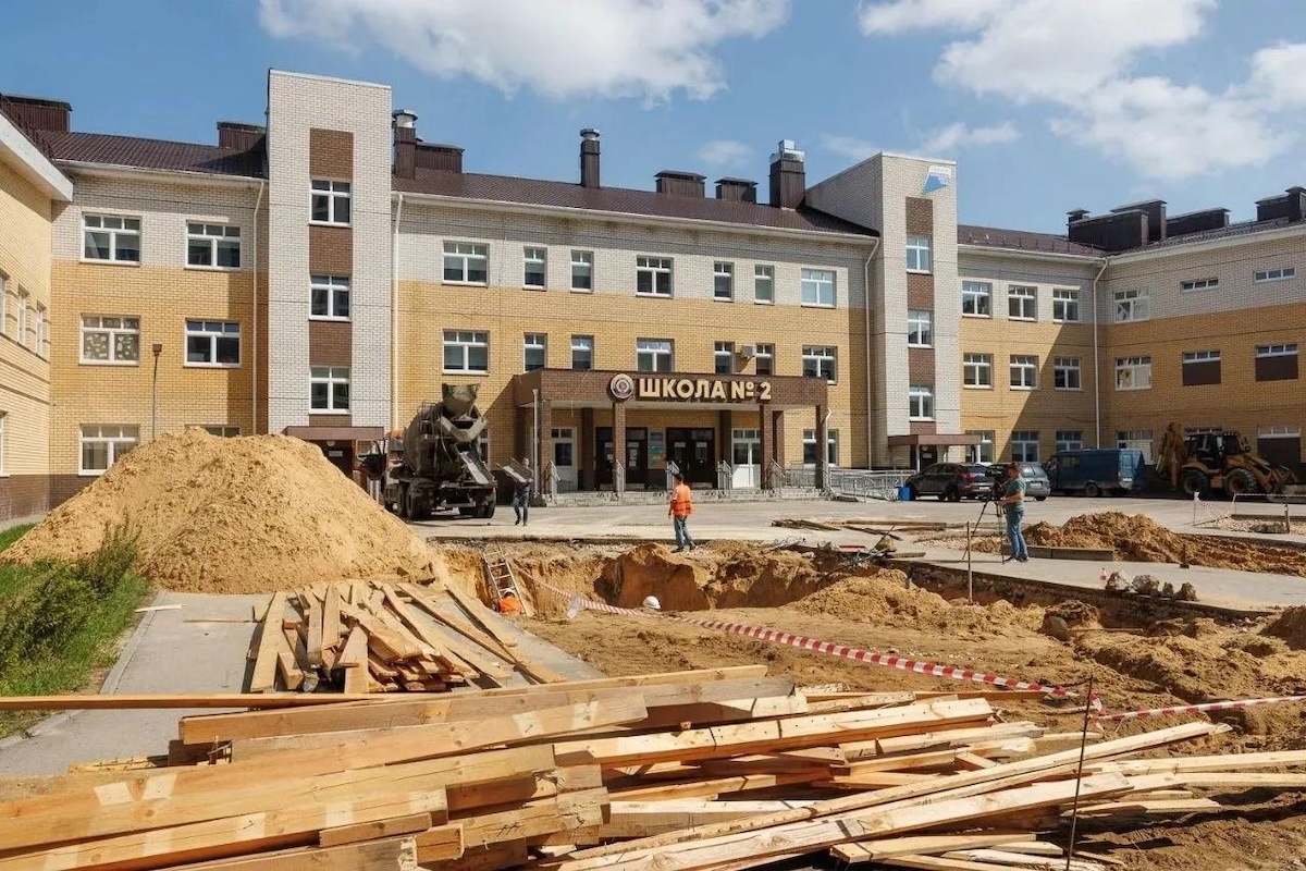 В дзержинской школе будет установлен мемориальный комплекс «Защитникам Родины»
