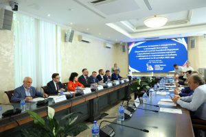 ЕР будет взаимодействовать с Общественной палатой РФ и партиями