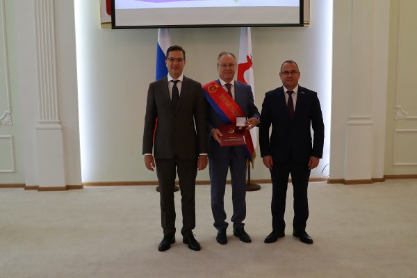 Президенту «Группы ГАЗ» Вадиму Сорокину вручили звание Почетного гражданина