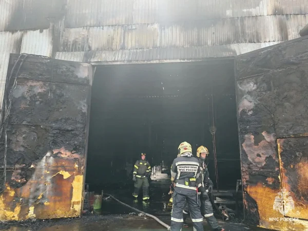 Пожар вспыхнул в сварочном цехе в Нижнем Новгороде