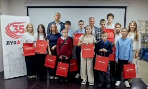 Услышать мир помогает ЛУКОЙЛ