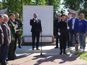 В Красных Баках открыли Аллею Славы, посвящённую героям СВО
